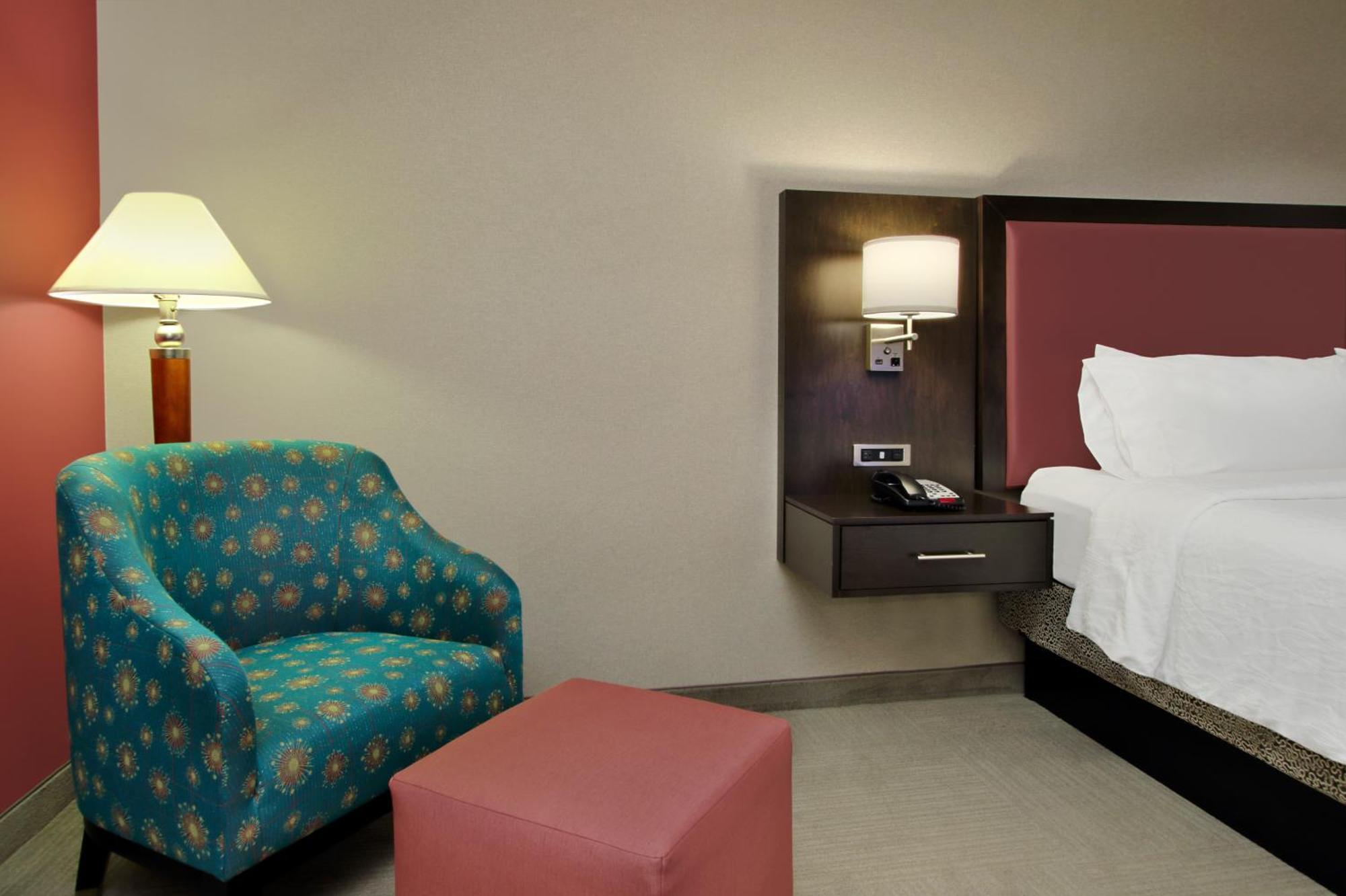 Hilton Garden Inn Sonoma County Airport Санта-Роза Экстерьер фото